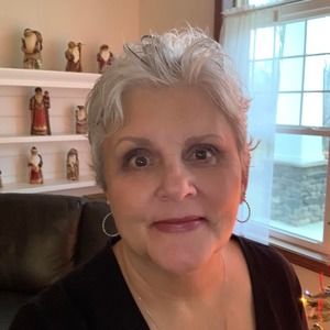 Meet your Posher, Tina